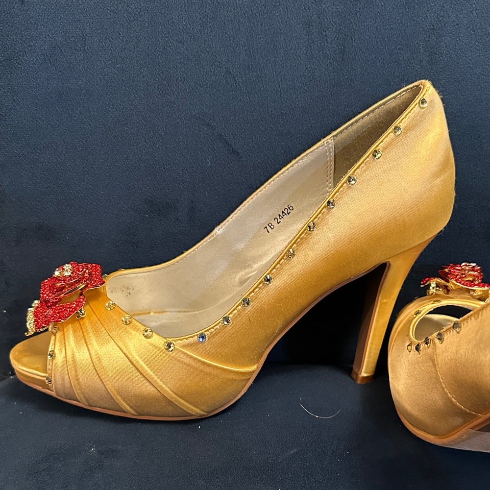 Stunning Gold Heels with Red Floral Accents - Picture 7 of 7